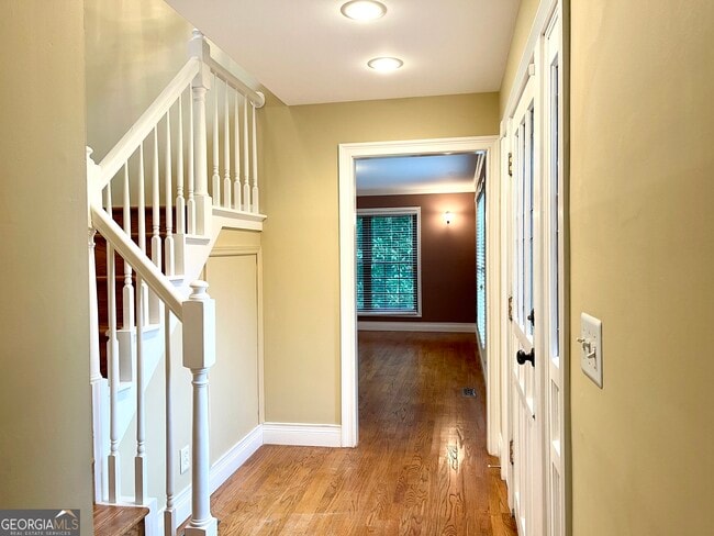 Photo - 4059 Charleston Ct SE