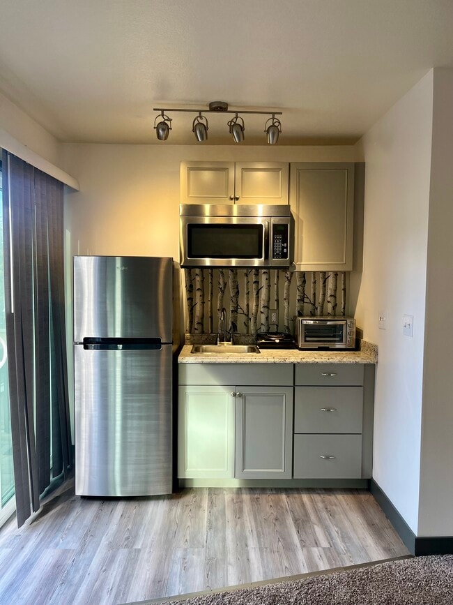 Photo - 1421 NE 8th St