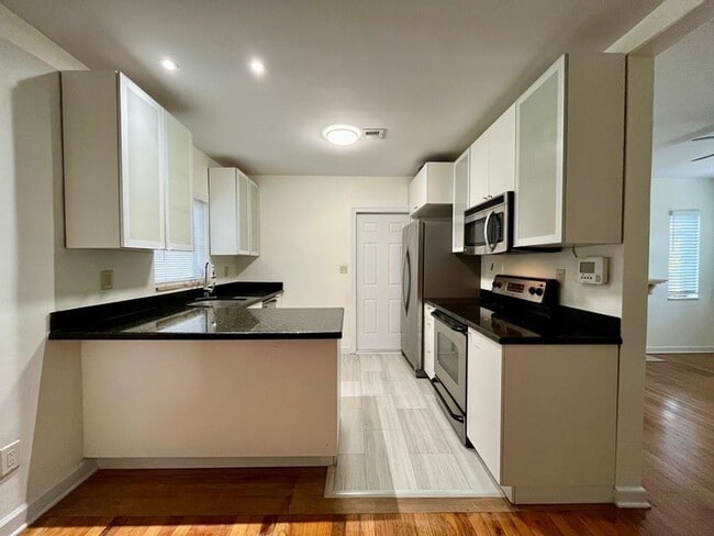 Photo - 348 Gregory Rd
