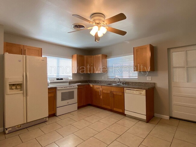 Photo - 16131 Wallace St