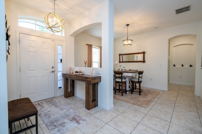 3774 Eagle Isle Cir