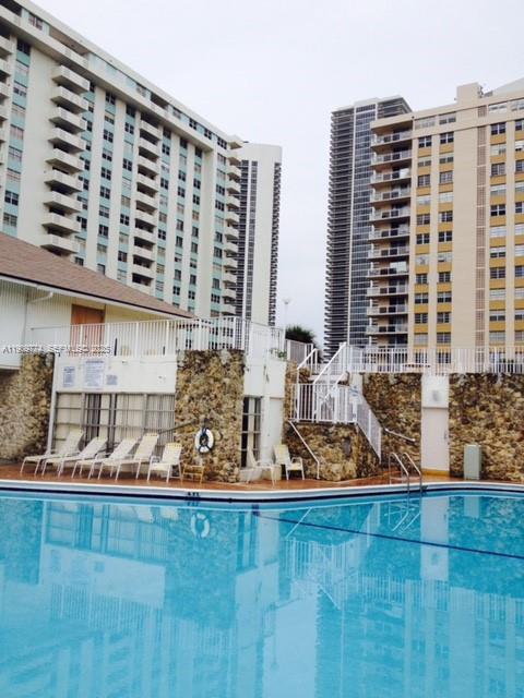 Photo - 1833 S Ocean Dr Unidad 308