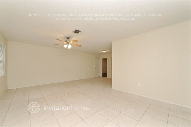 Photo - 3619 York Dr W