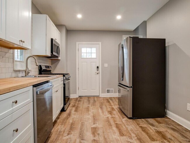 Photo - 617 Straight  St Sewickley, PA 15143 Unit 617 Straight St  3 - 2 bedroom