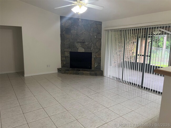 800 French Creek Ln