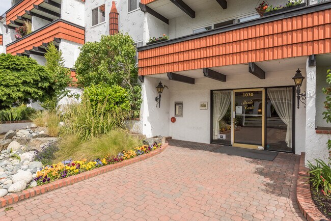 Photo - Monte Carlo Apartments