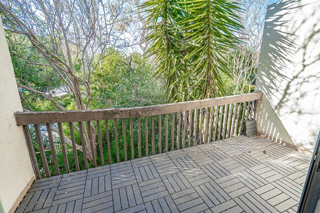 Photo - COMING SOON! Cozy 2 Bedroom Condo in Valencia! Unidad 243