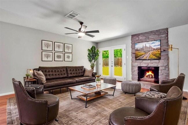 Photo - 606 Elderberry Cove