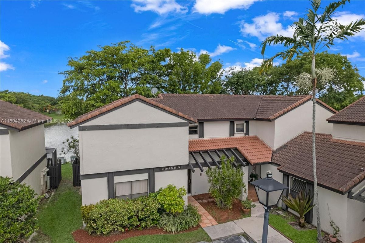 Photo - 15070 SW 49th Ln