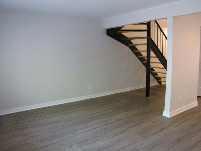 220 Elizabeth St