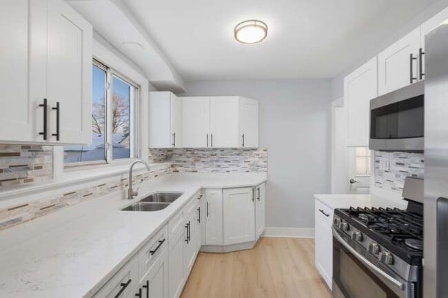 Photo - 18037 Ridgewood Ave