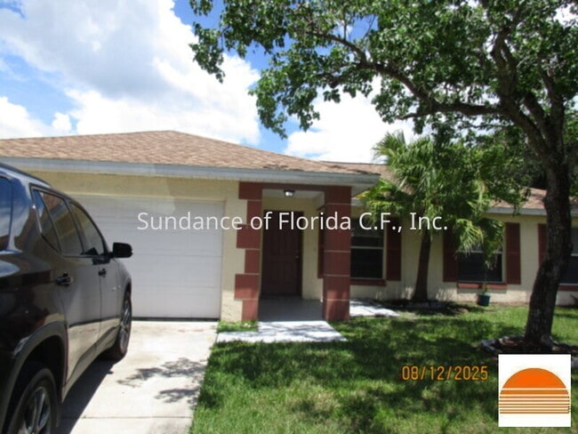 Building Photo - Available August Rental