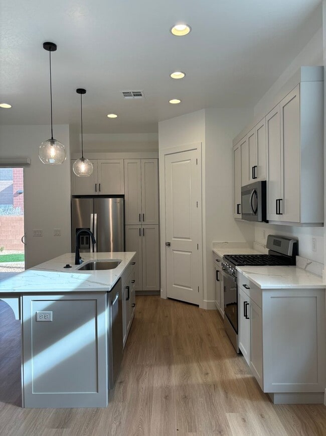 Photo - Woodland Estates Townhome!