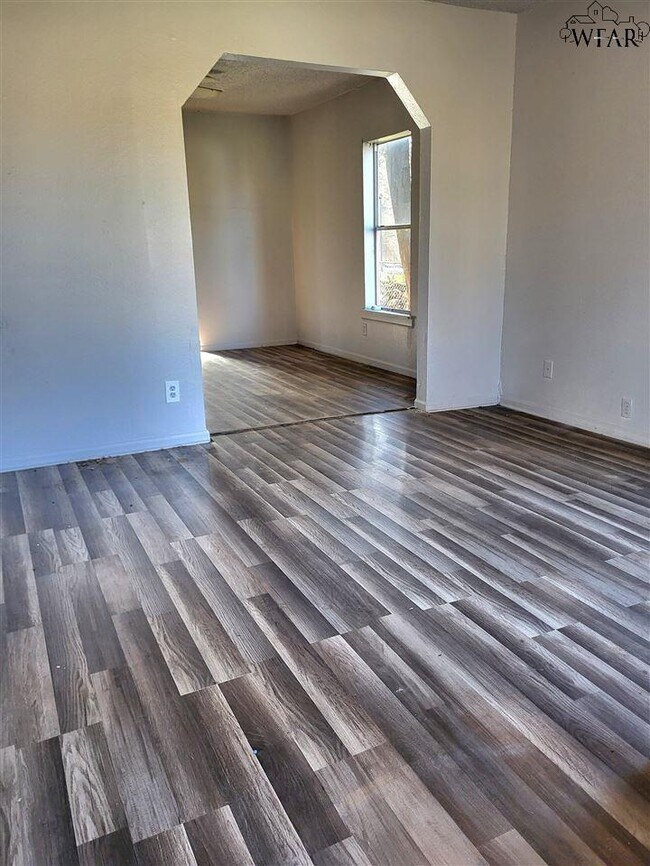 Photo - 1019 Roosevelt St House