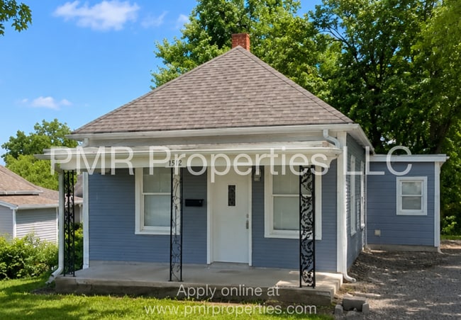 Building Photo - 2 Bedroom/ 1 Bathroom House