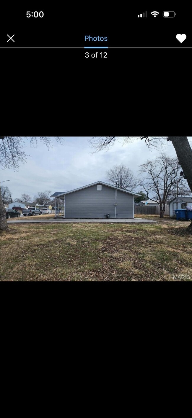 2200 Glen Dr
