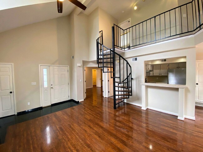 Photo - 6701 S Ivy Way