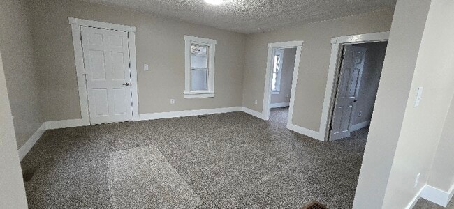 Photo - 419 Clayton St