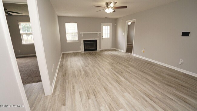 Photo - 103 Eastgate Dr
