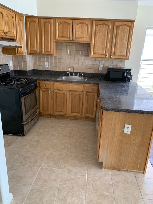 Photo - 68 Pamrapo Ave Unidad 2