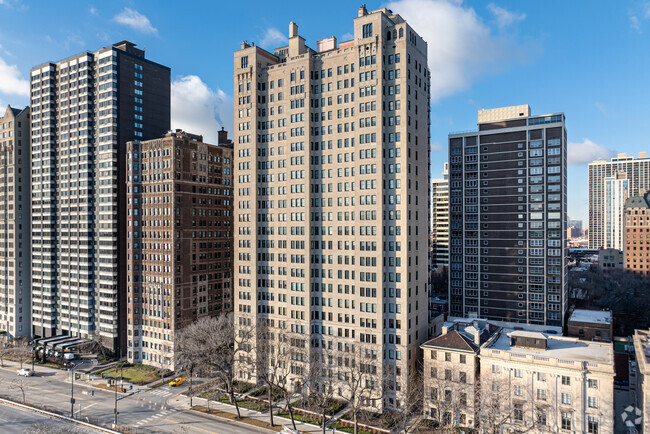 Primary - 1500 N Lake Shore Dr Apartments