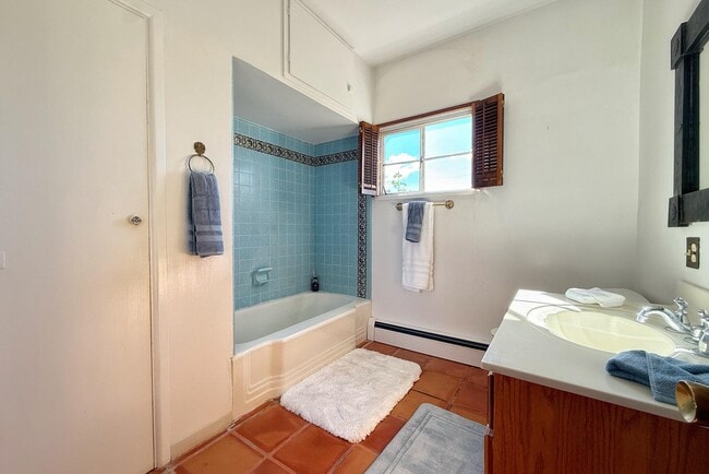 Photo - 1325 Don Gaspar Ave