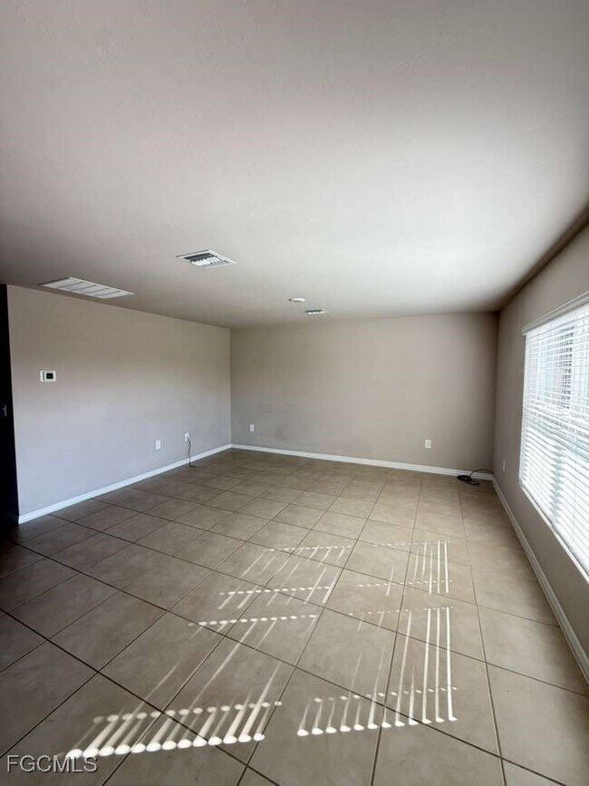 Photo - 3003 Lady Ln