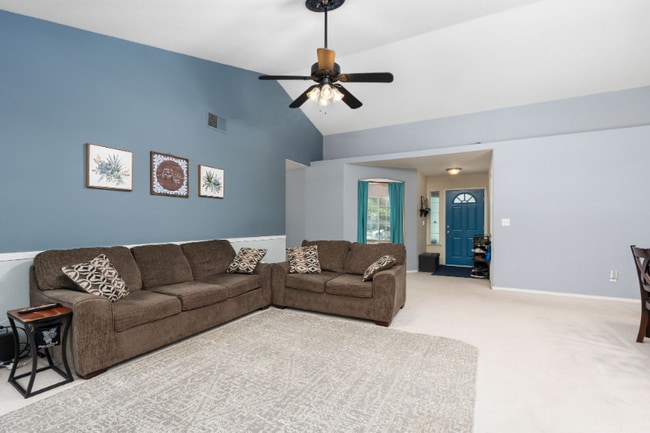 Photo - 2173 Spruce Ave