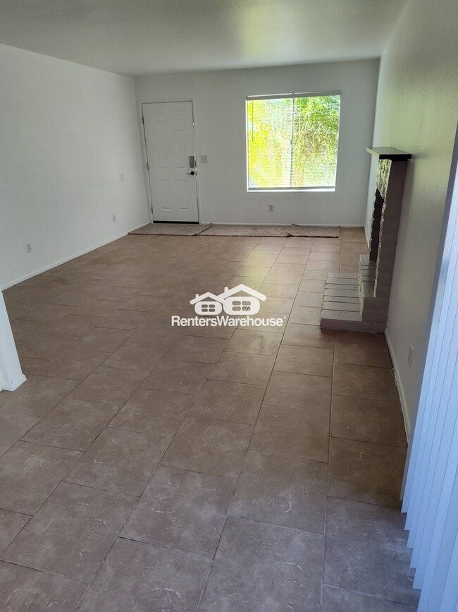 Photo - 1336 N 85th Pl