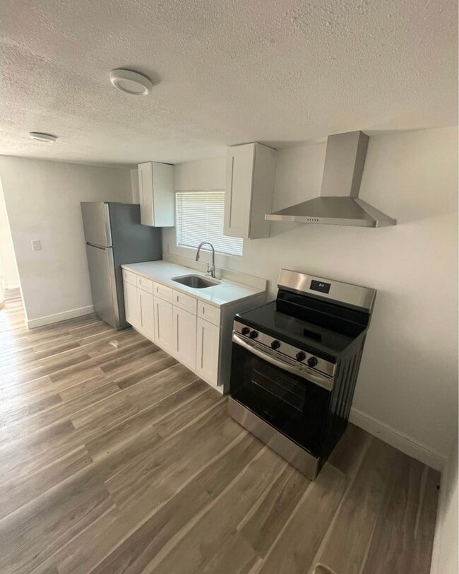 Photo - 1620 Ewing Ave Unit 1620 Ewing Ave