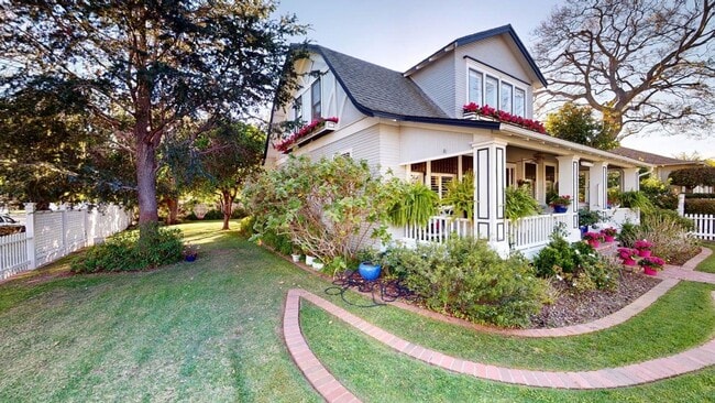 Photo - A Timeless Coronado Beach Cottage