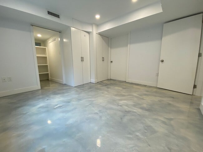 Photo - River Pied a Terre Unit River Pied a Terre