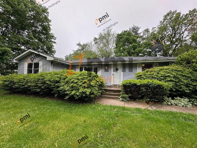 Building Photo - 202 E 250 S