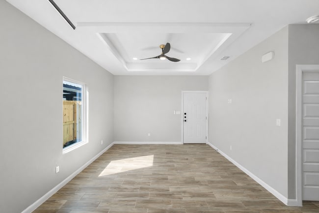 Photo - 11407 N 24th Ln Unidad 2