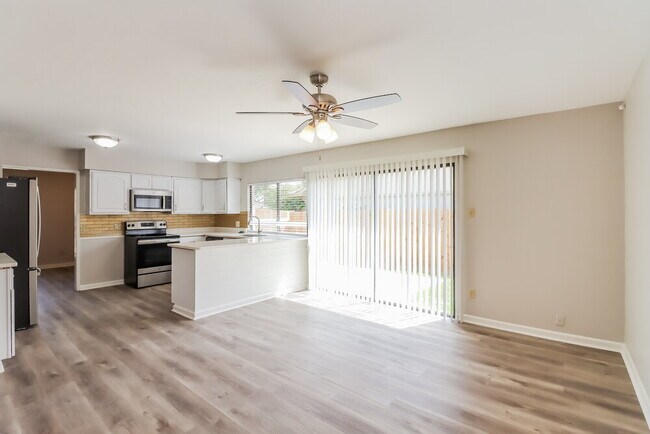 Photo - 15411 Empanada Dr