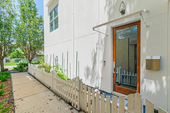 Photo - 2364 Arlington St