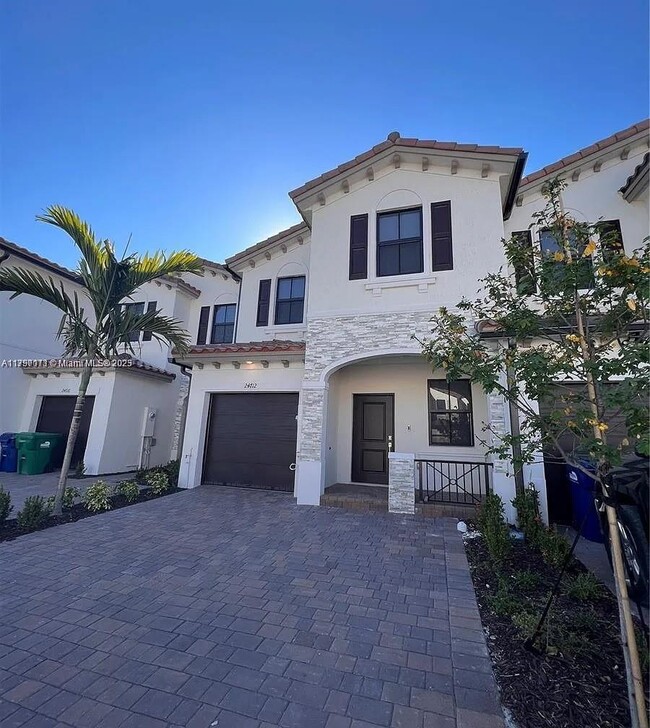Building Photo - 24700 SW 119th Pl Unit 0 Rental