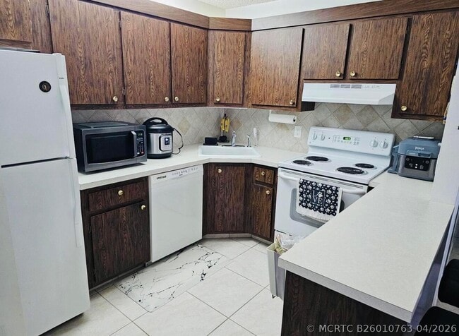 Photo - 443 Pine Glen Ln Unit C-2