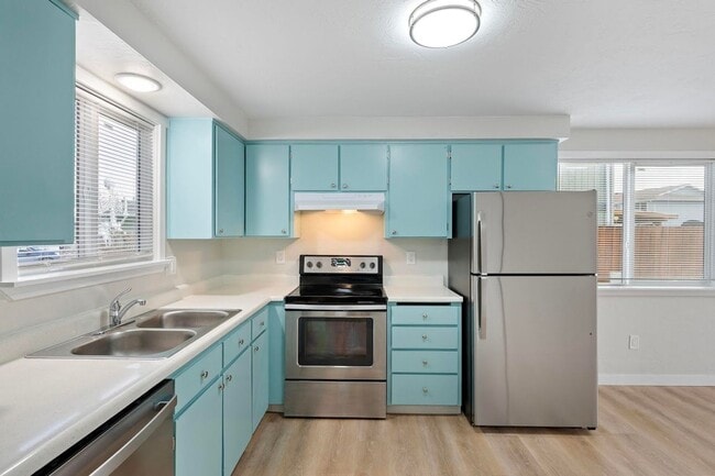 Photo - Fantastic 3-Bedroom, 1.5-Bath Duplex With landscaping Included!