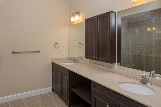 Photo - Riverfront At Cranford Station