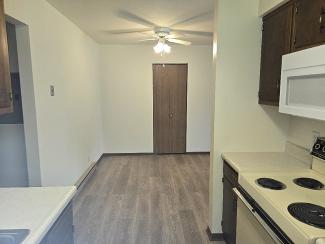 Photo - 4030 Elmhurst Rd