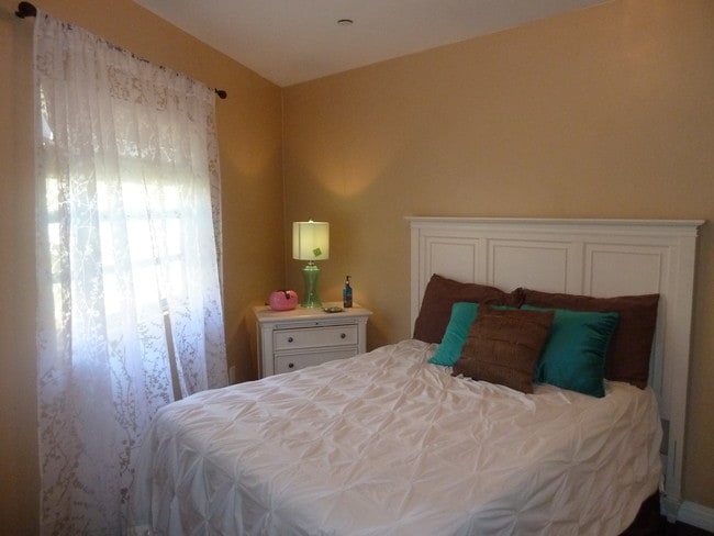 Photo - 1250 Edris Dr Unit #3