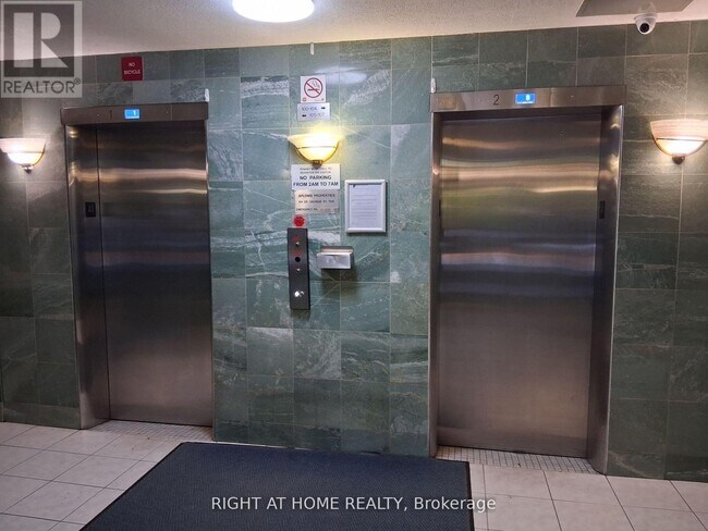 191 St George St Unit 103
