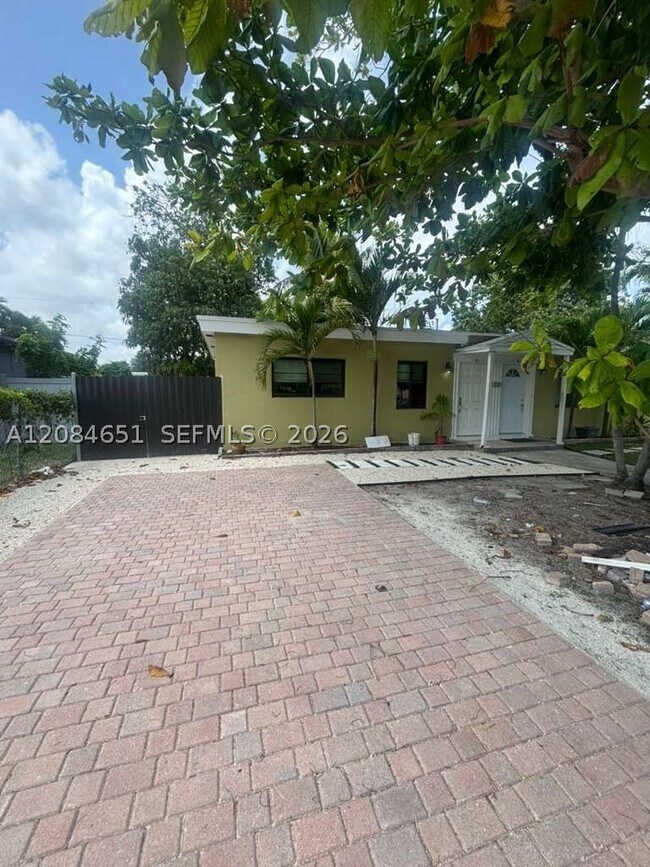 1167 NW 112th St Unit A