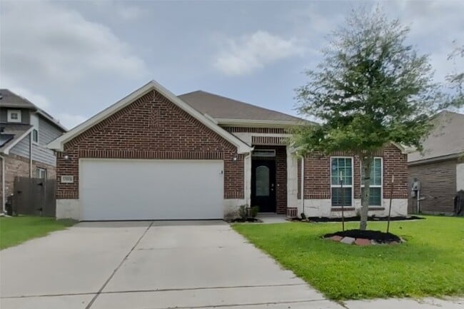 Building Photo - 13702 Sun Bear Ct