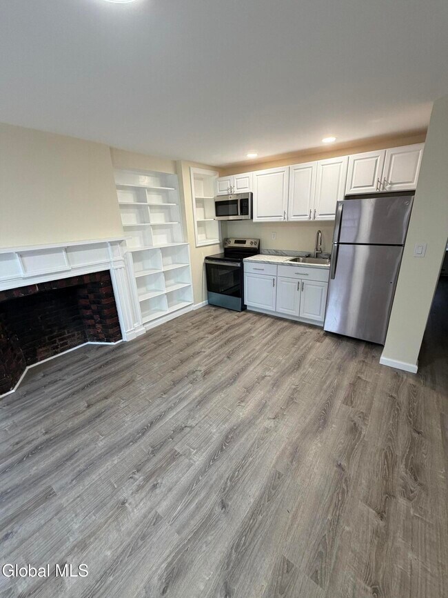 Photo - 58 S Swan St Unit 2