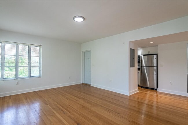 Photo - 2425 Flamingo Pl Unidad 7