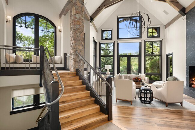 Photo - 27 Nighthawk Dr