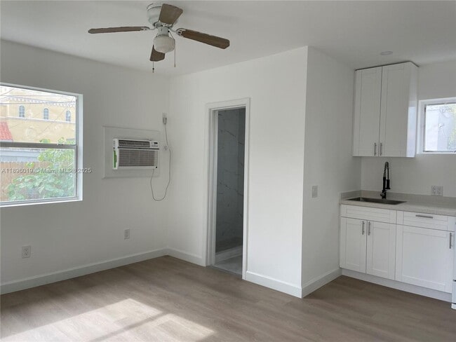 Photo - 2380 NW Flagler Terrace Unidad S