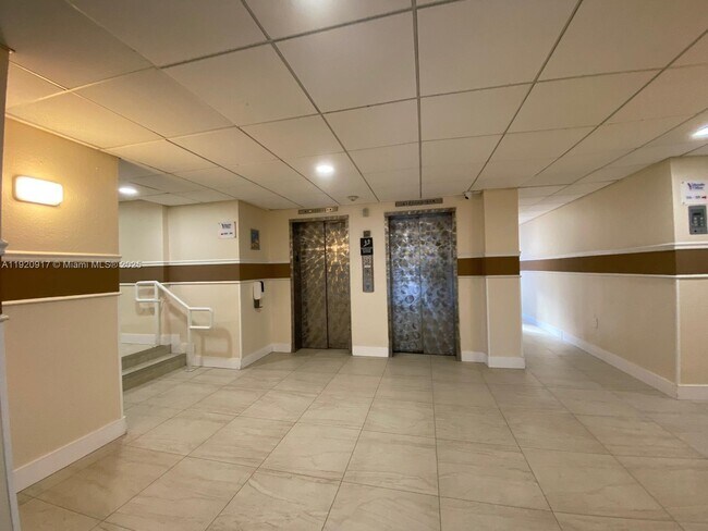 Photo - 4550 NW 9th St Unit 217E